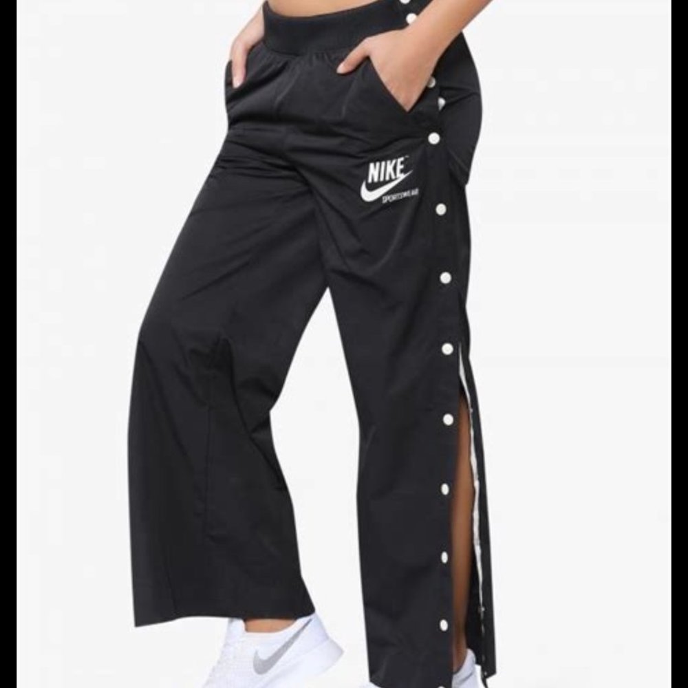 NWT Nike Button Down Sweatpants